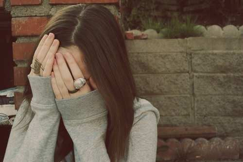 想念一个人想念到睡不着,总是在夜里翻来覆去的睡不着