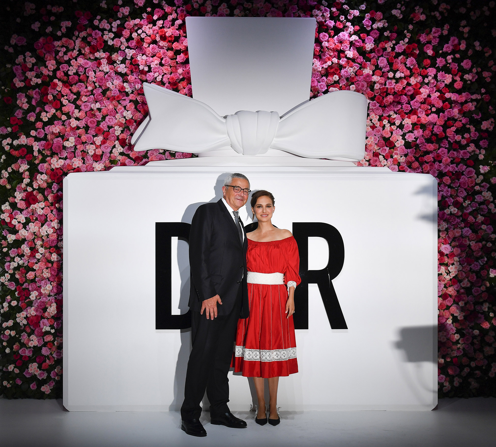 全新迪奥小姐和花漾淡香水,新款迪奥香水有哪些