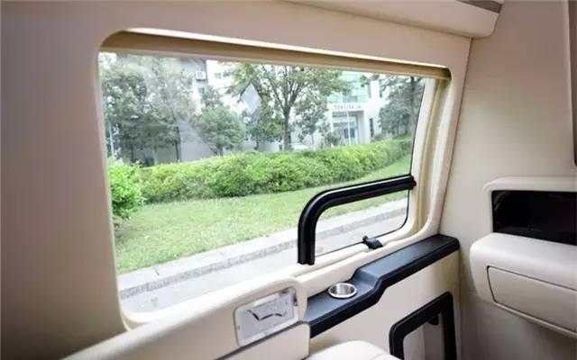 戴墨镜金链子特效bgm,戴墨镜叼雪茄大金链子bgm