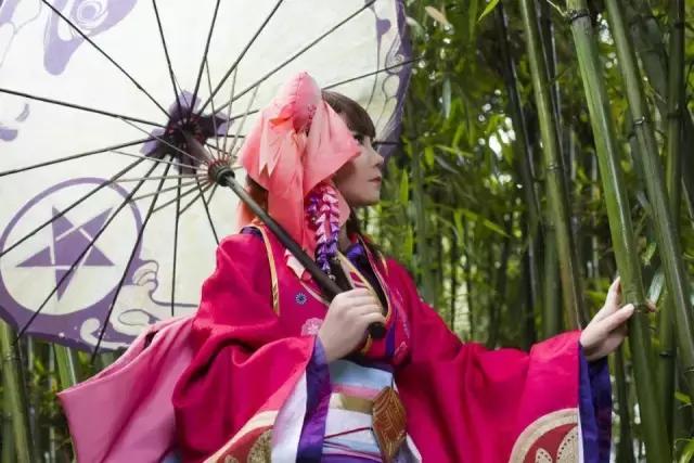 阴阳师神乐皮肤绯月蝶影,阴阳师神乐和银魂神乐