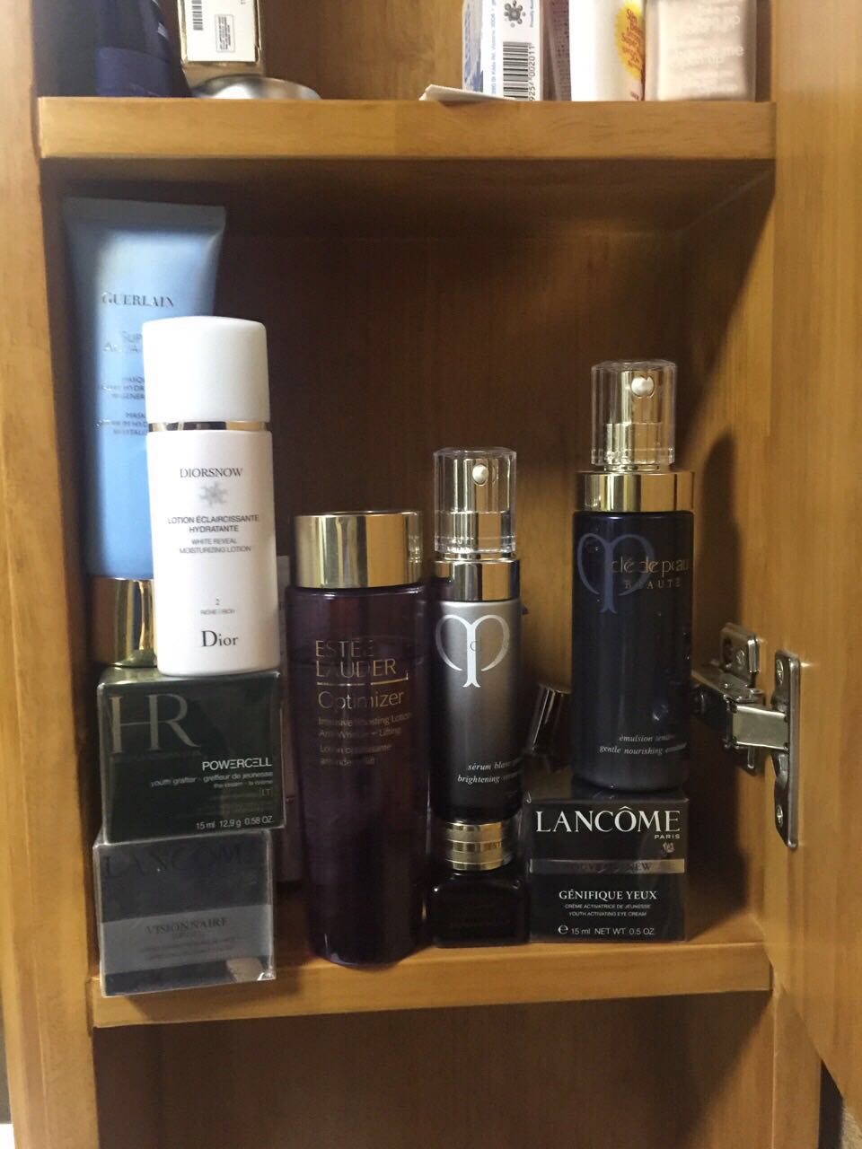 贵妇精华液深度解析,cpb贵妇面霜好吗