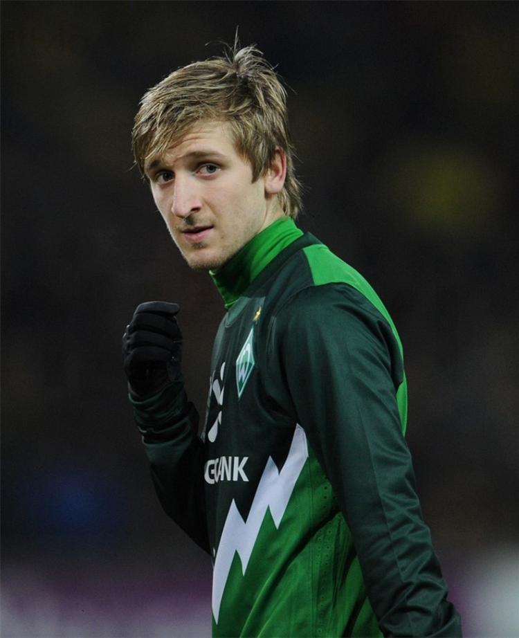 玻璃属性火柴盒,他印证了,踢足球没有身体是万万不能的