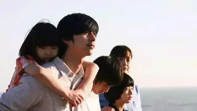 恋童癖离你的孩子并不远，请教会孩子远离恋童癖！