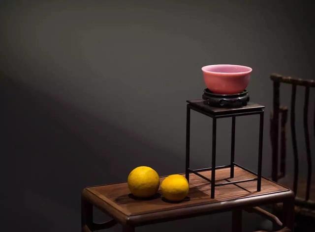 古人如何布置温馨的书房,书房除了文房四宝还摆什么