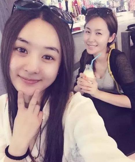 张含韵赵丽颖谢娜什么关系 (赵丽颖谢娜张含韵共同参加的综艺)