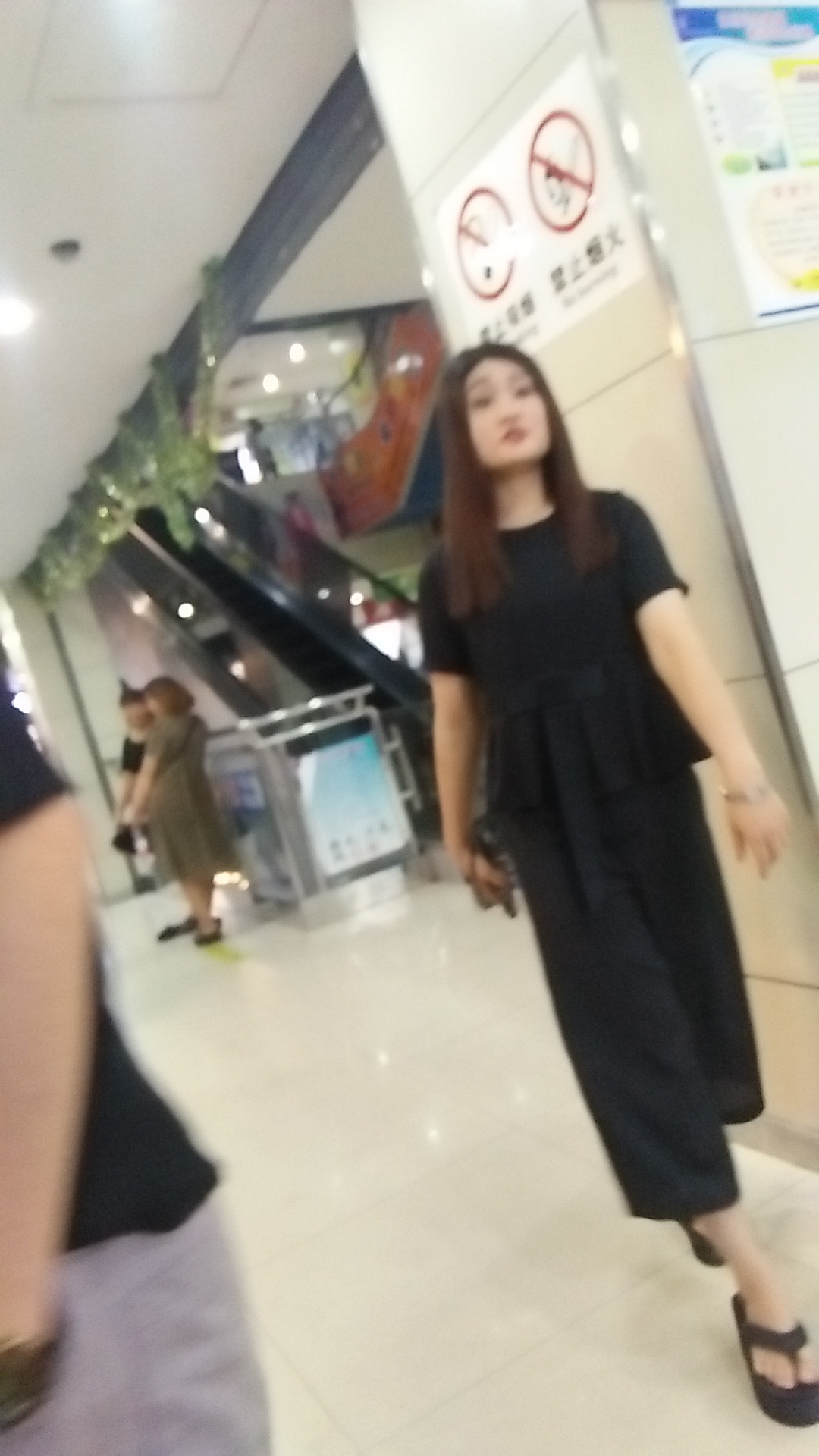 邯郸义商国际店,邯郸义商国际比较火的店铺