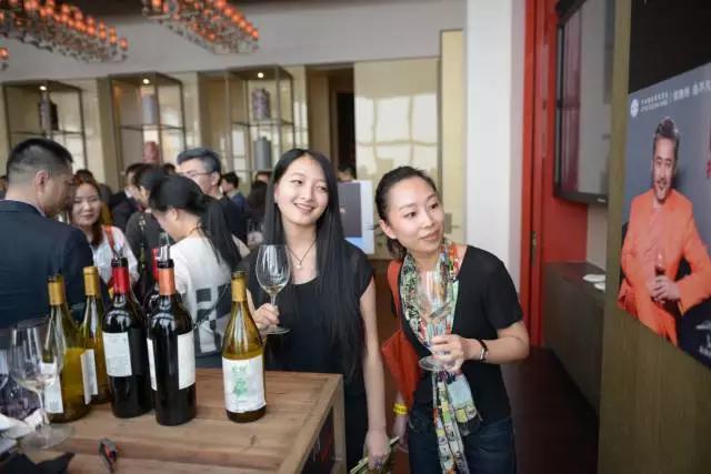 能参加法国贝丹德梭的顶级酒会真是没sei了！