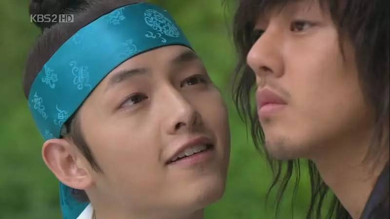 宋仲基与宋慧乔甜蜜,宋仲基与宋慧乔恋爱过程