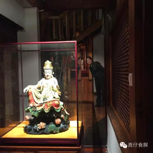 Bistro红墙小馆:繁星点点小酌处深幽院落瓦块鱼