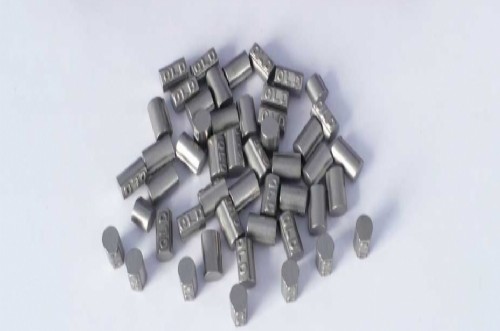 义齿怎么辨别真假,学会三招让你远离伪劣义齿