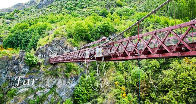 纵身一跳自由落体,体验自由落体的美妙时刻