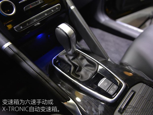 雷诺科雷傲清仓特价车10万,17款雷诺科雷傲优惠