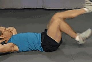 跑步机如何避免伤膝盖,跑步机爬坡走伤膝盖吗