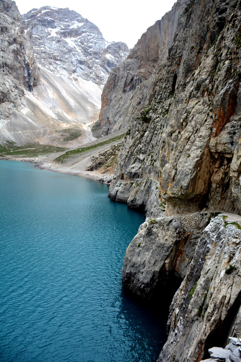行者无疆-6月乌孙，漂洋过海为圣湖，翻山越岭因初心