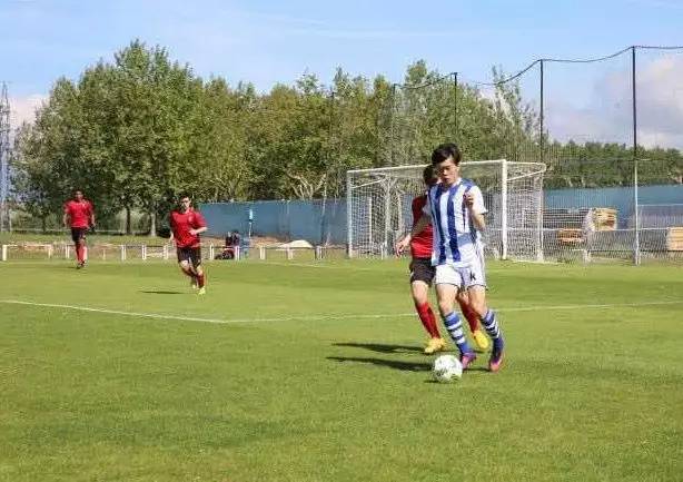 衢州学校足球,衢州学院有足球队吗