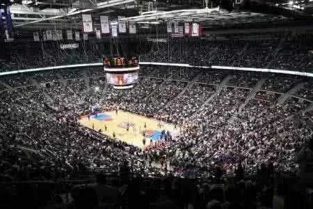 去nba看一次球要多少钱,nba球场打一场球多少钱