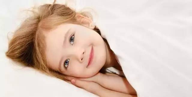 经常出汗警惕四种病,宝宝爱出汗是不是缺钙