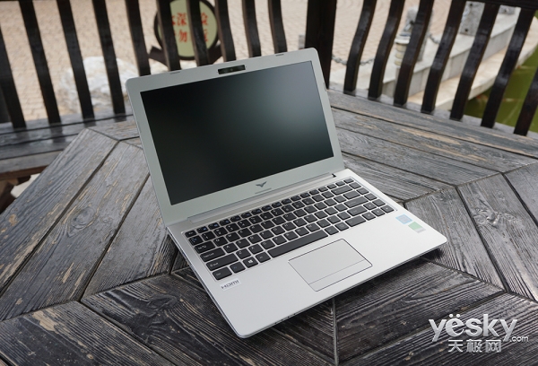 海尔凌越s14,戴尔灵越5000评测