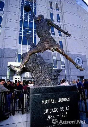 梅西雕塑图片,梅西雕像