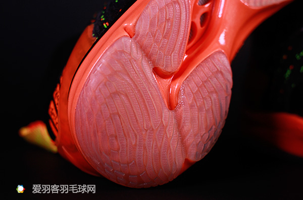 李宁桀骜篮球鞋测评,李宁ljjr288鸳鸯钉鞋测评