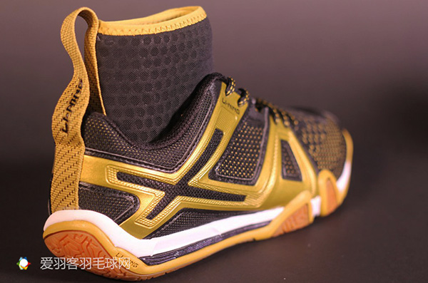 李宁eazgourban跑步鞋测评,李宁变色龙ranger4.0测评