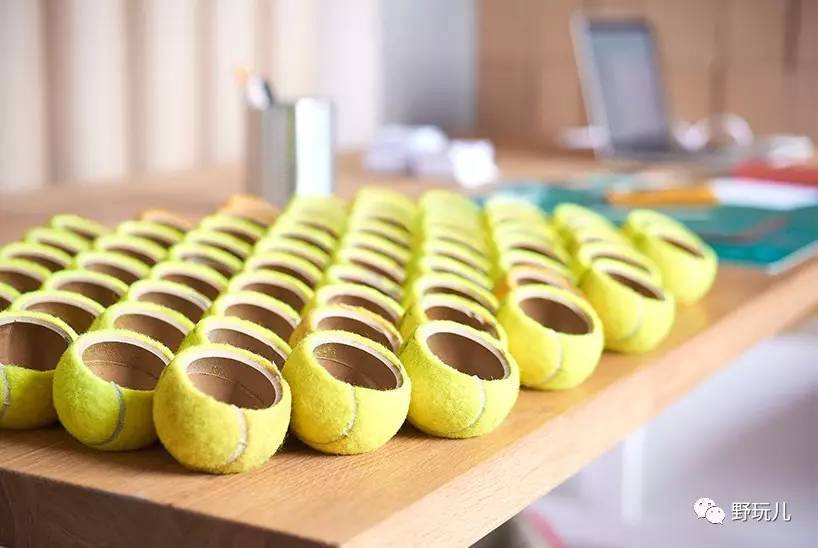 每年有20多万网球被弃有人捡走做了笔大生意！