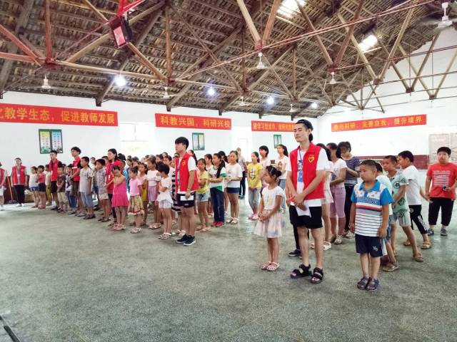 七月份的尾巴原唱,七月份的尾巴