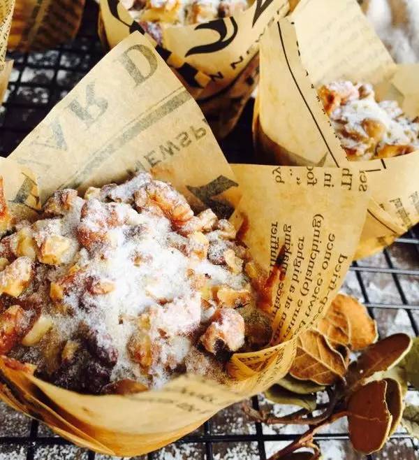 只接受预定，每周限量供应，这款包包有钱不一定能吃到！