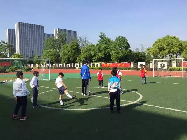 国家青少年特色足球学校,全国首批青少年足球特色学校