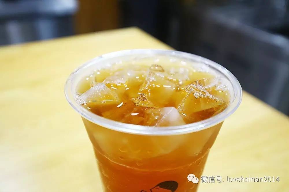 解放西友谊天桥下,能一口喝掉整个夏天!