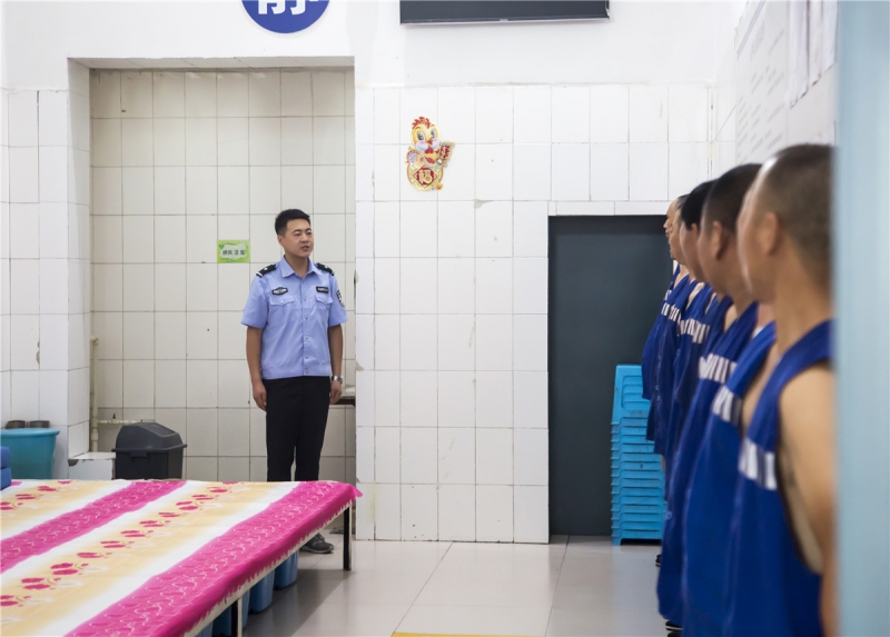 31张大图揭秘神木看守所民警的日常，不能带手机，15分钟巡视1圈