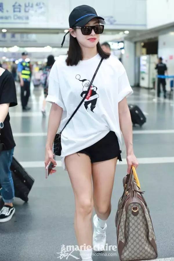 大幂幂的几款高级感穿搭分享,大幂幂的漂亮穿搭