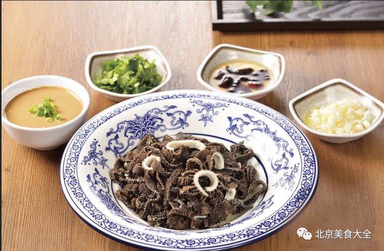 这才是北京人最正宗的炸酱面馆,北京天桥老北京炸酱面馆