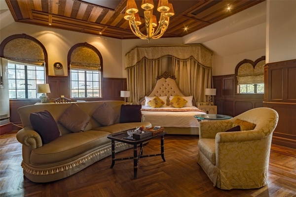 最In新娘情报速递:谁说城堡婚礼素人只有看的份儿？