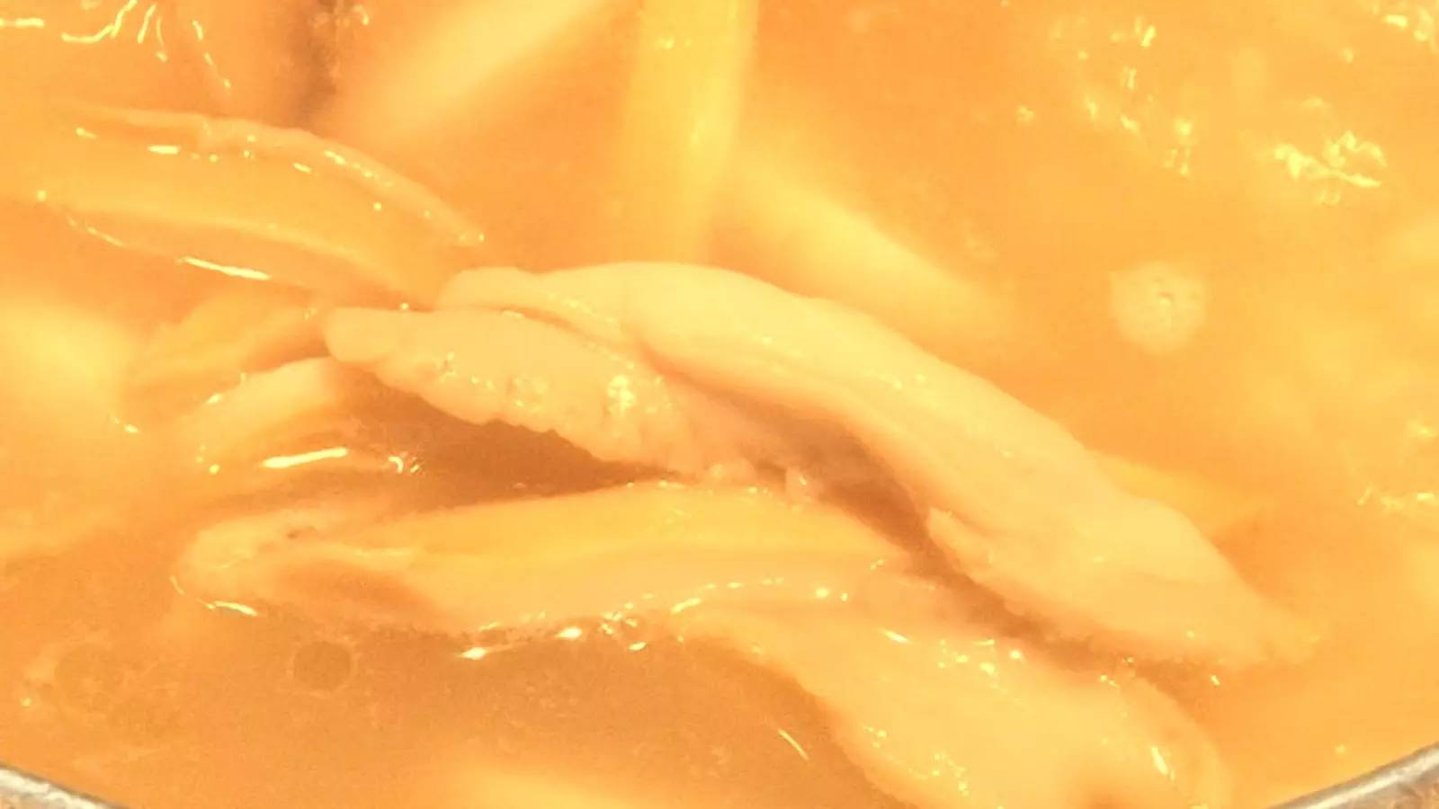 一家开在43楼的空中餐厅，去这里吃饭你得带上两个胃