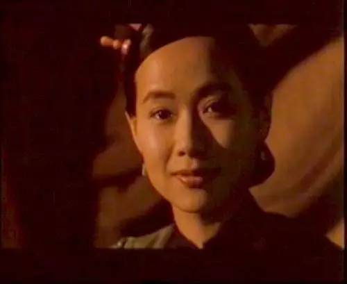 出身*院妓**却成最强海盗王，这个晚清寡妇威风起来连男人都怕