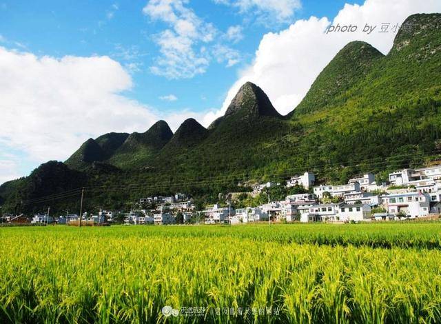 万峰林优美景色诗句,描写万峰林最美诗句