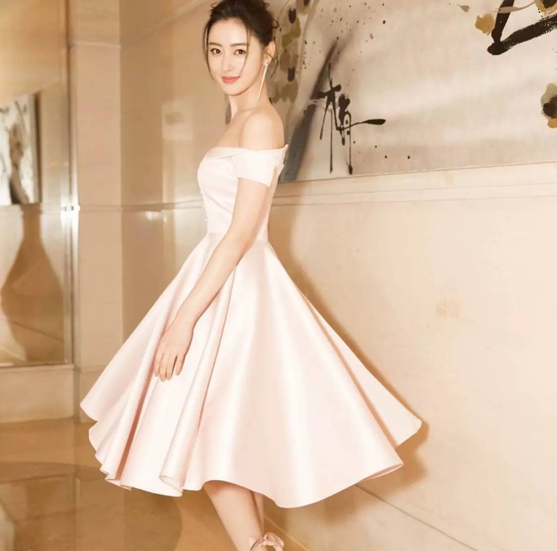 结婚高档品牌连衣裙,平时可穿的订婚连衣裙推荐
