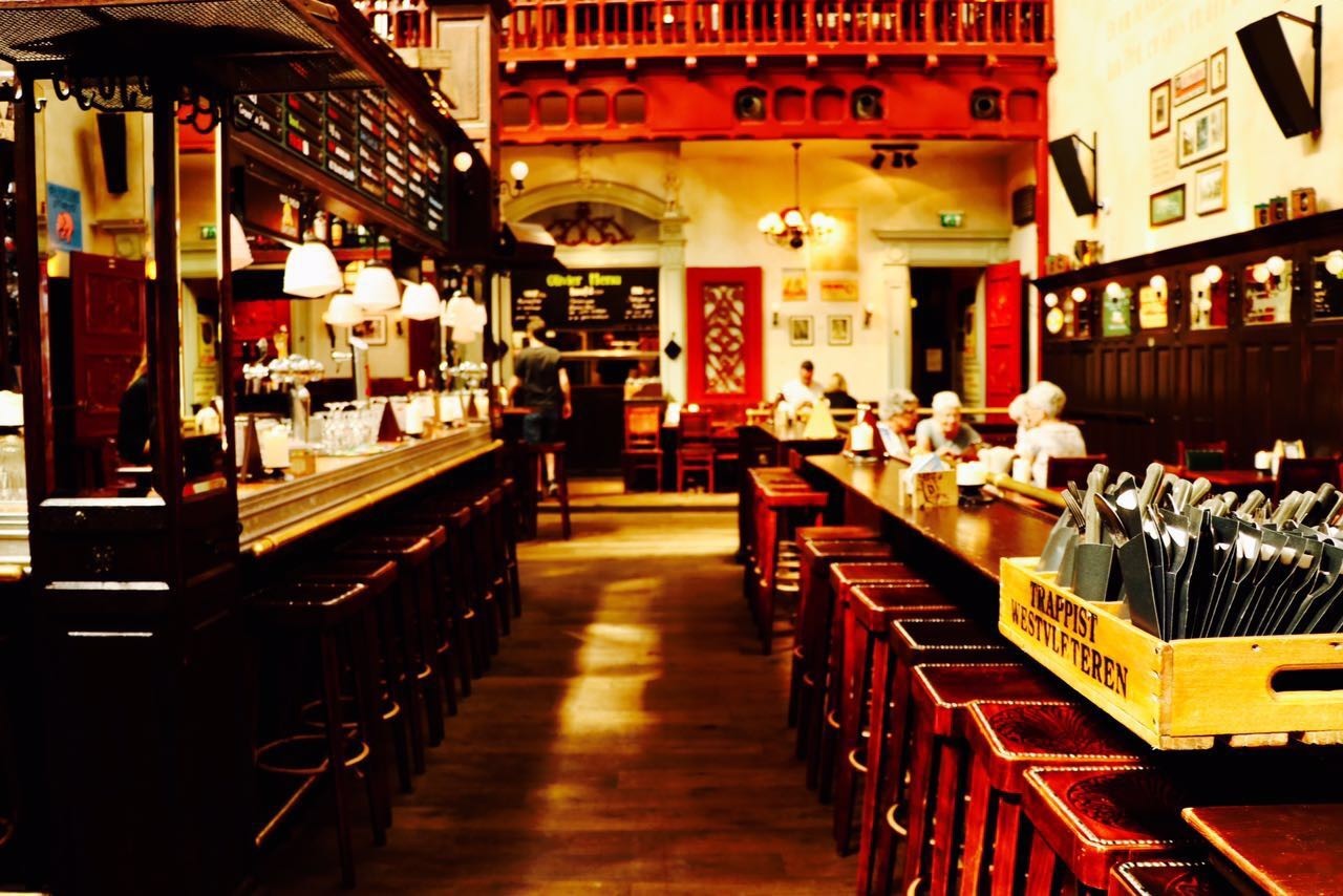 坐火车游欧洲视频,坐着火车游英国