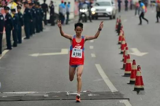 董国建和杨定宏,董国建杨定宏