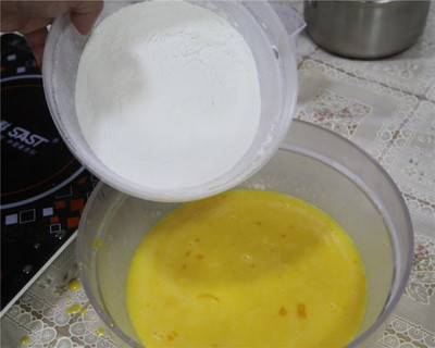 8寸戚风蛋糕详细教程,戚风蛋糕8寸做法烤箱家庭版