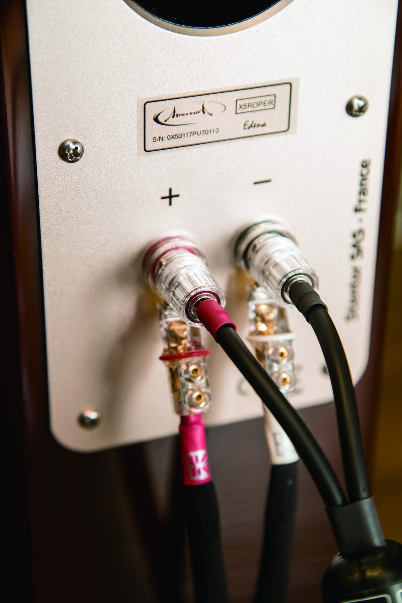 清澈、宽阔、有活力-Apertura精准Edena艾德娜落地箱