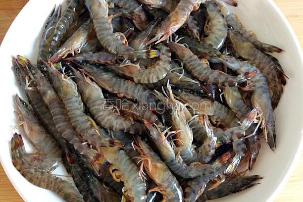 白灼基围虾煮熟后放一会变黑,白灼基围虾正常价格多少钱