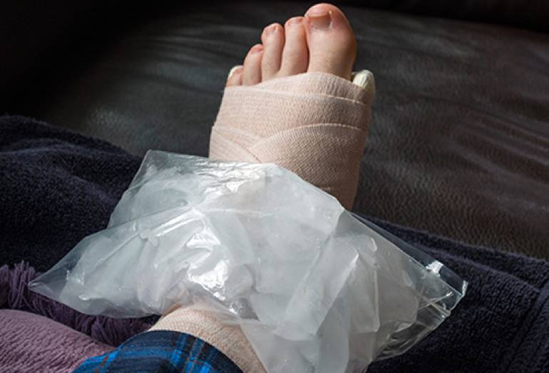 嗓子水肿怎么办,水肿了怎么办呢