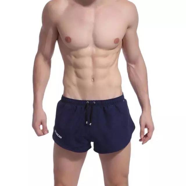 秋季第一条牛仔裤该怎么选,日常百搭裤怎么选