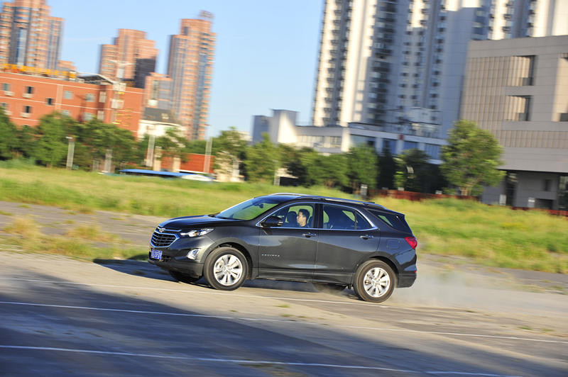 科雷傲和探界者哪个好,科雷傲和探界者