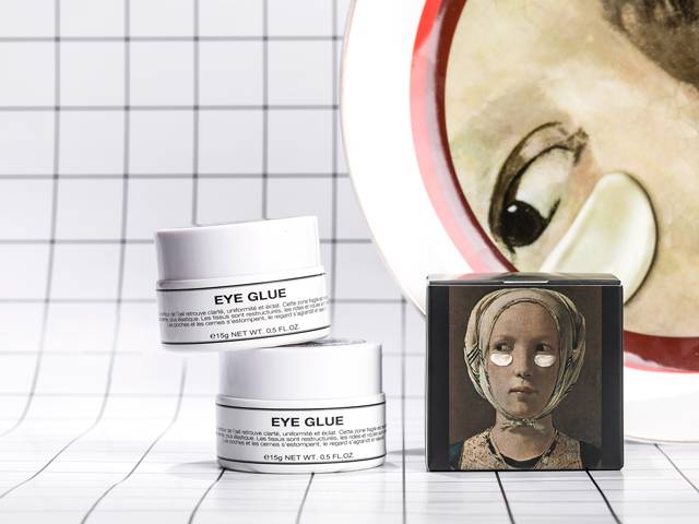 抹上这个眼霜，立刻感觉眼部皮肤被拉平、提亮了！