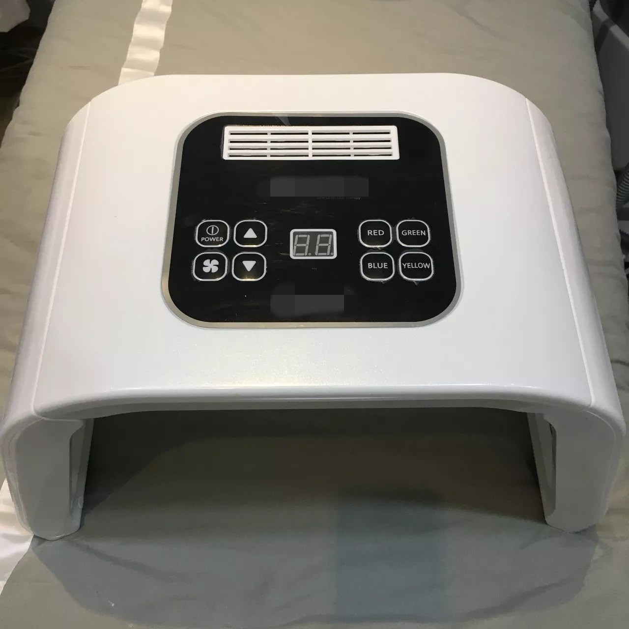 这次探店！我们瞄准了一家能让你少女心炸裂的美甲店