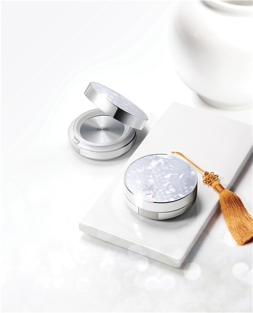 为什么焦俊艳变化这么大,焦俊艳帅气瞬间