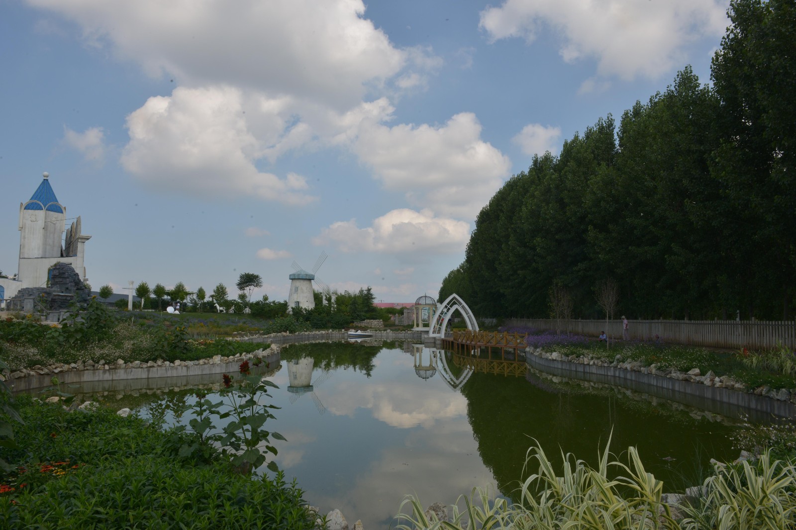 白鹿原葡萄主题公园,西安附近葡萄主题公园